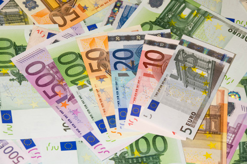Qual é o limite de dinheiro para levar à Europa?